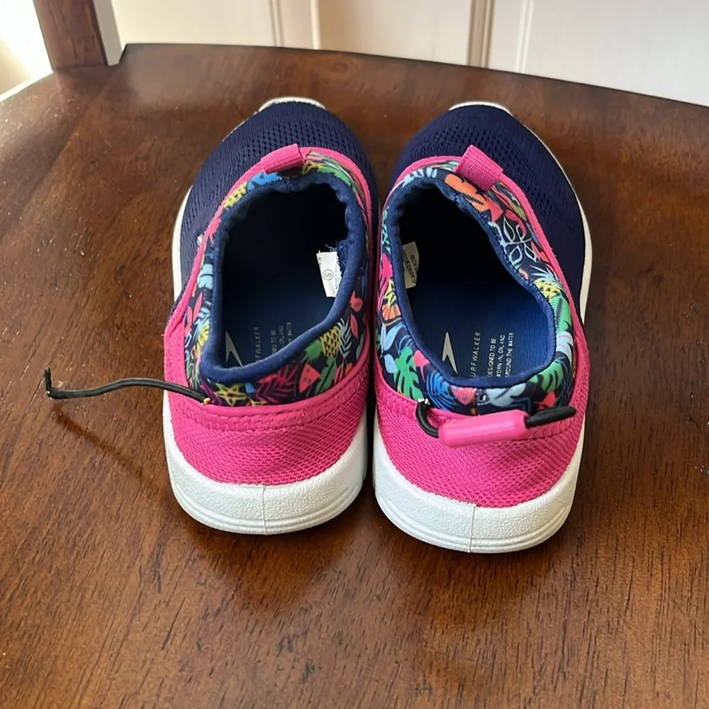 Speedo Size Small (13-1) Water Shoes